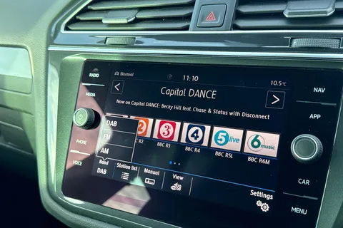 SR19FBO Volkswagen Tiguan 2.0 TDI R-Line Tech Euro 6 (s/s) 5dr Thumbnail #50