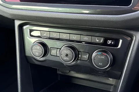 SR19FBO Volkswagen Tiguan 2.0 TDI R-Line Tech Euro 6 (s/s) 5dr Thumbnail #58