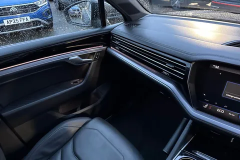 DF72ZHB Volkswagen Touareg 3.0 V6 TDI 4Motion Black Edition 5dr Tip Auto | Area View Camera | Heated S Thumbnail #19