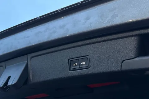 DF72ZHB Volkswagen Touareg 3.0 V6 TDI 4Motion Black Edition 5dr Tip Auto | Area View Camera | Heated S Thumbnail #44