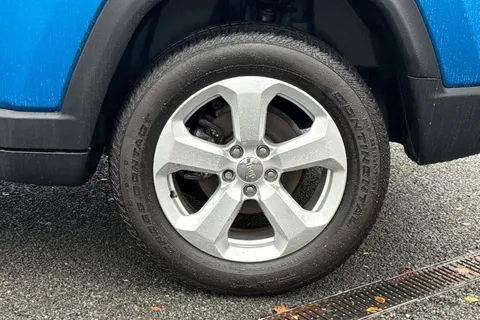 YN68LVK Jeep Compass 1.4T MultiAirII Longitude Euro 6 (s/s) 5dr Thumbnail #12