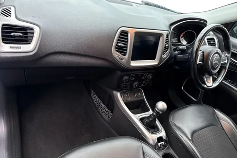 YN68LVK Jeep Compass 1.4T MultiAirII Longitude Euro 6 (s/s) 5dr Thumbnail #15