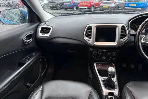 YN68LVK Jeep Compass 1.4T MultiAirII Longitude Euro 6 (s/s) 5dr Thumbnail #20