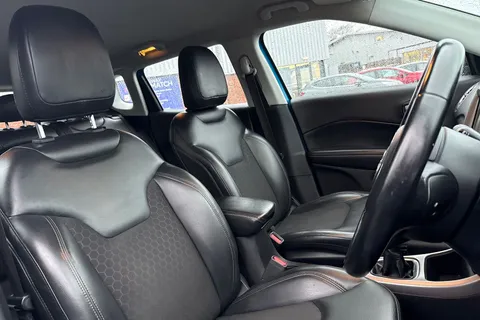 YN68LVK Jeep Compass 1.4T MultiAirII Longitude Euro 6 (s/s) 5dr Thumbnail #24