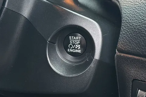 YN68LVK Jeep Compass 1.4T MultiAirII Longitude Euro 6 (s/s) 5dr Thumbnail #32