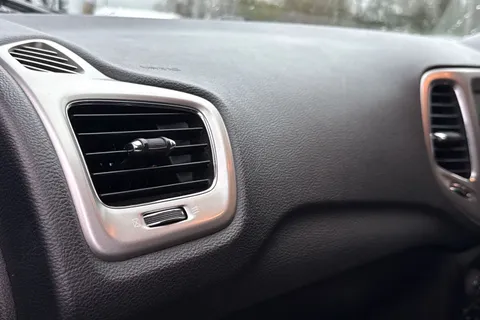 YN68LVK Jeep Compass 1.4T MultiAirII Longitude Euro 6 (s/s) 5dr Thumbnail #39