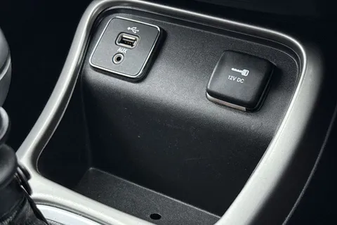 YN68LVK Jeep Compass 1.4T MultiAirII Longitude Euro 6 (s/s) 5dr Thumbnail #46