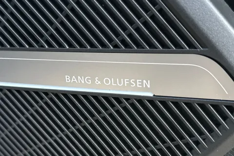 BV23VCL Audi Q5 40 TDI Quattro S Line 5dr S Tronic Thumbnail #32