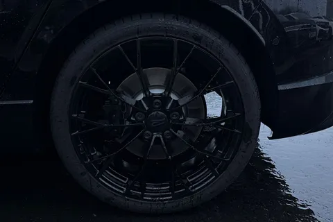 MJ75AUR Volkswagen Golf 2.0 TSI 333 R Black Edition 4Motion 5dr DSG **LEATHER, R PERFORMANCE, DCC + Thumbnail #7