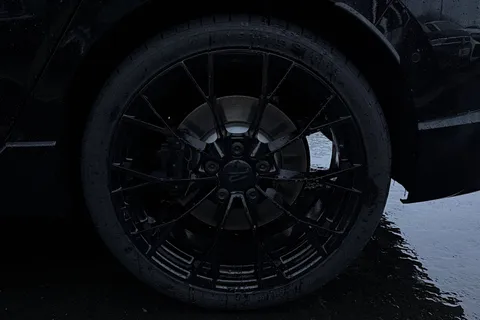 MJ75AUR Volkswagen Golf 2.0 TSI 333 R Black Edition 4Motion 5dr DSG **LEATHER, R PERFORMANCE, DCC + Thumbnail #22