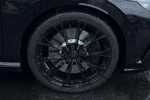 MJ75AUR Volkswagen Golf 2.0 TSI 333 R Black Edition 4Motion 5dr DSG **LEATHER, R PERFORMANCE, DCC + Thumbnail #24