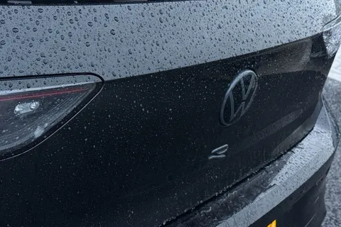 MJ75AUR Volkswagen Golf 2.0 TSI 333 R Black Edition 4Motion 5dr DSG **LEATHER, R PERFORMANCE, DCC + Thumbnail #25