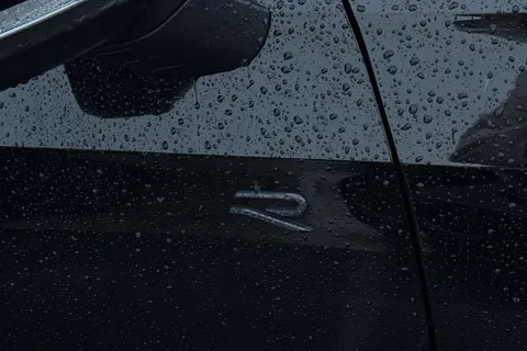 MJ75AUR Volkswagen Golf 2.0 TSI 333 R Black Edition 4Motion 5dr DSG **LEATHER, R PERFORMANCE, DCC + Thumbnail #29