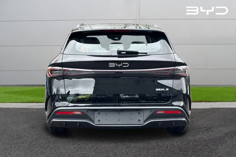  BYD Seal 6 1.5 DM-i 10kWh Boost CVT Auto Euro 6 (s/s) 5dr Thumbnail #4