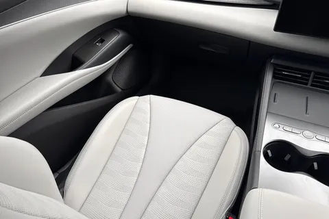  BYD Seal 6 1.5 DM-i 10kWh Boost CVT Auto Euro 6 (s/s) 5dr Thumbnail #14