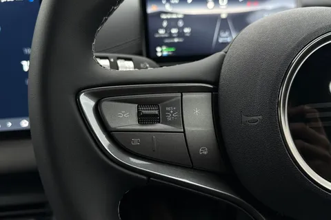  BYD Seal 6 1.5 DM-i 10kWh Boost CVT Auto Euro 6 (s/s) 5dr Thumbnail #39