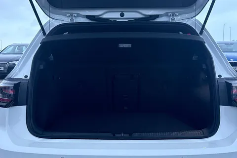 MJ75CFF Volkswagen Golf 2.0 TSI 300 GTI Clubsport **GTI PERFORMANCE PACK + 19' WARMENAU + BLACK PAC Thumbnail #7