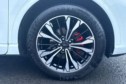 MC23ZDM Ford Kuga 2.5h Duratec ST-Line X Edition CVT Euro 6 (s/s) 5dr Thumbnail #10