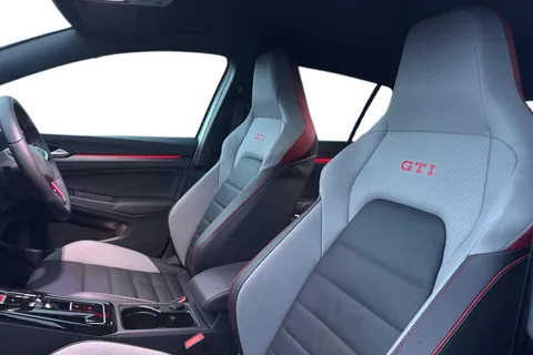 MJ75CFF Volkswagen Golf 2.0 TSI 300 GTI Clubsport **GTI PERFORMANCE PACK + 19' WARMENAU + BLACK PAC Thumbnail #16