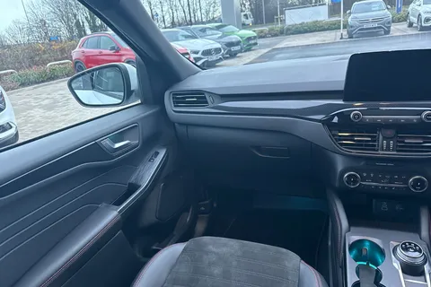 MC23ZDM Ford Kuga 2.5h Duratec ST-Line X Edition CVT Euro 6 (s/s) 5dr Thumbnail #19