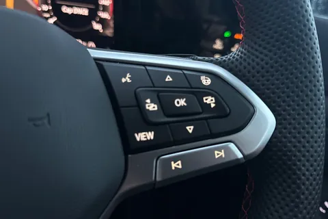 MJ75CFF Volkswagen Golf 2.0 TSI 300 GTI Clubsport **GTI PERFORMANCE PACK + 19' WARMENAU + BLACK PAC Thumbnail #31