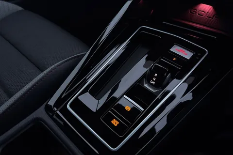 MJ75CFF Volkswagen Golf 2.0 TSI 300 GTI Clubsport **GTI PERFORMANCE PACK + 19' WARMENAU + BLACK PAC Thumbnail #35