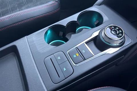 MC23ZDM Ford Kuga 2.5h Duratec ST-Line X Edition CVT Euro 6 (s/s) 5dr Thumbnail #39