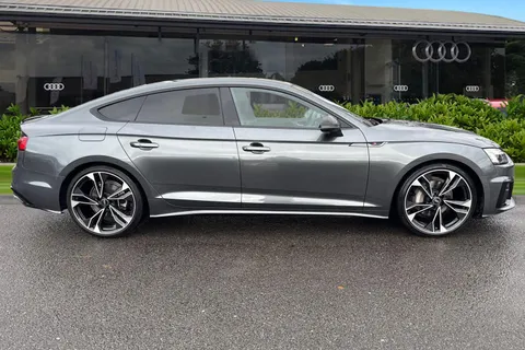 DA72EOM Audi A5 Black Edition 40 TFSI 204 PS S tronic Thumbnail #4