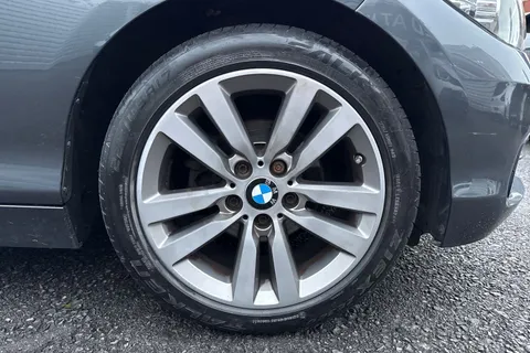 YA18WXR BMW 1 Series 2.0 118d Sport Euro 6 (s/s) 5dr Thumbnail #12