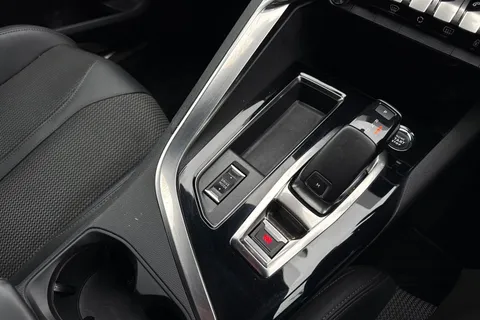 LO72CUU PEUGEOT 5008 1.5 BlueHDi GT EAT Euro 6 (s/s) 5dr Thumbnail #19