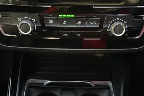 YA18WXR BMW 1 Series 2.0 118d Sport Euro 6 (s/s) 5dr Thumbnail #21