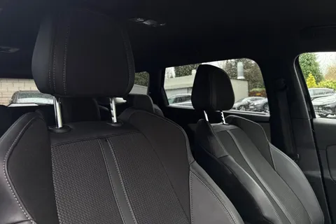 LO72CUU PEUGEOT 5008 1.5 BlueHDi GT EAT Euro 6 (s/s) 5dr Thumbnail #20