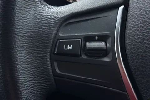 YA18WXR BMW 1 Series 2.0 118d Sport Euro 6 (s/s) 5dr Thumbnail #25