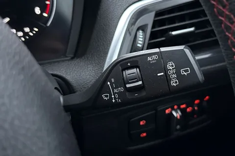 YA18WXR BMW 1 Series 2.0 118d Sport Euro 6 (s/s) 5dr Thumbnail #29