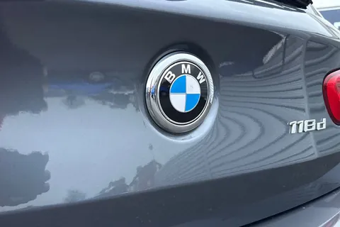 YA18WXR BMW 1 Series 2.0 118d Sport Euro 6 (s/s) 5dr Thumbnail #35