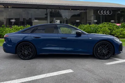  Audi A6 Saloon 2.0 TDI Launch Edition S Tronic quattro Euro 6 (s/s) 4dr Thumbnail #3