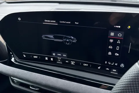  Audi A6 Saloon 2.0 TDI Launch Edition S Tronic quattro Euro 6 (s/s) 4dr Thumbnail #21