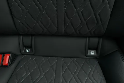  Audi A6 Saloon 2.0 TDI Launch Edition S Tronic quattro Euro 6 (s/s) 4dr Thumbnail #28