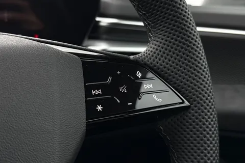  Audi A6 Saloon 2.0 TDI Launch Edition S Tronic quattro Euro 6 (s/s) 4dr Thumbnail #36