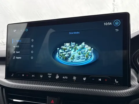 EN24OCX Ford Kuga 2.5h Duratec ST-Line X CVT AWD Euro 6 (s/s) 5dr Thumbnail #42