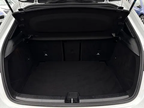 KT70CKU Mercedes-Benz A Class 2.0 A35 AMG (Premium Plus) 7G-DCT 4MATIC Euro 6 (s/s) 5dr Thumbnail #9