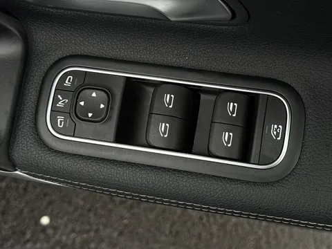 KT70CKU Mercedes-Benz A Class 2.0 A35 AMG (Premium Plus) 7G-DCT 4MATIC Euro 6 (s/s) 5dr Thumbnail #17