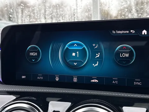 KT70CKU Mercedes-Benz A Class 2.0 A35 AMG (Premium Plus) 7G-DCT 4MATIC Euro 6 (s/s) 5dr Thumbnail #18