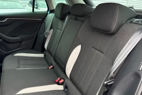 DG24LJV Škoda Kamiq 1.5 TSI ACT SE L DSG Euro 6 (s/s) 5dr Thumbnail #18