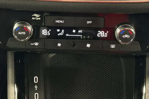 DG24LJV Škoda Kamiq 1.5 TSI ACT SE L DSG Euro 6 (s/s) 5dr Thumbnail #21