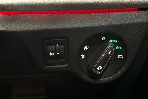 DG24LJV Škoda Kamiq 1.5 TSI ACT SE L DSG Euro 6 (s/s) 5dr Thumbnail #25