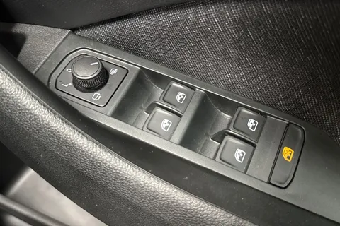 DG24LJV Škoda Kamiq 1.5 TSI ACT SE L DSG Euro 6 (s/s) 5dr Thumbnail #26