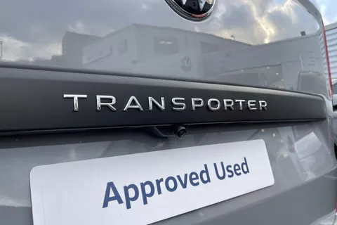 BT75EOB Volkswagen Transporter 2.0 TDI 170 Commerce Pro Van Auto Thumbnail #28