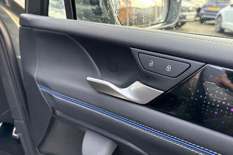 DF25KWK Volkswagen Tiguan 1.5 TSI 272 eHybrid R-Line 5dr DSG Thumbnail #20