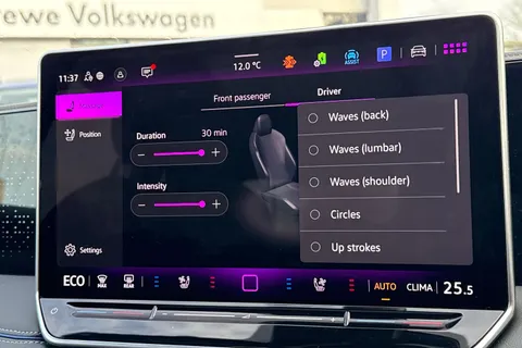 DF25KWK Volkswagen Tiguan 1.5 TSI 272 eHybrid R-Line 5dr DSG Thumbnail #34